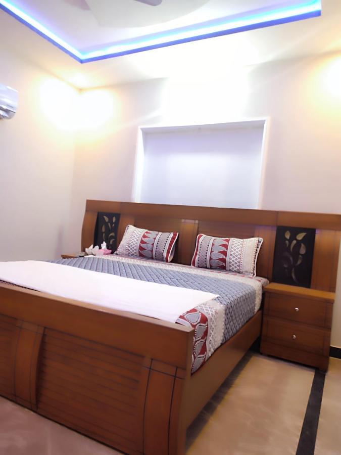 Lavish Inn Iszlámábád Kültér fotó